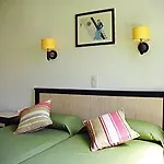 Campo Golf Aparthotel 2*